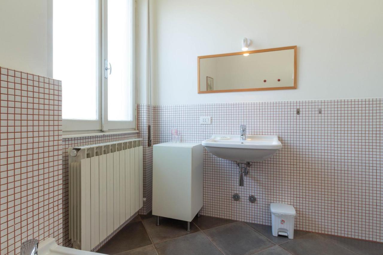 Mamma Ciccia Holiday Home - Confalonieri Mandello del Lario Bagian luar foto